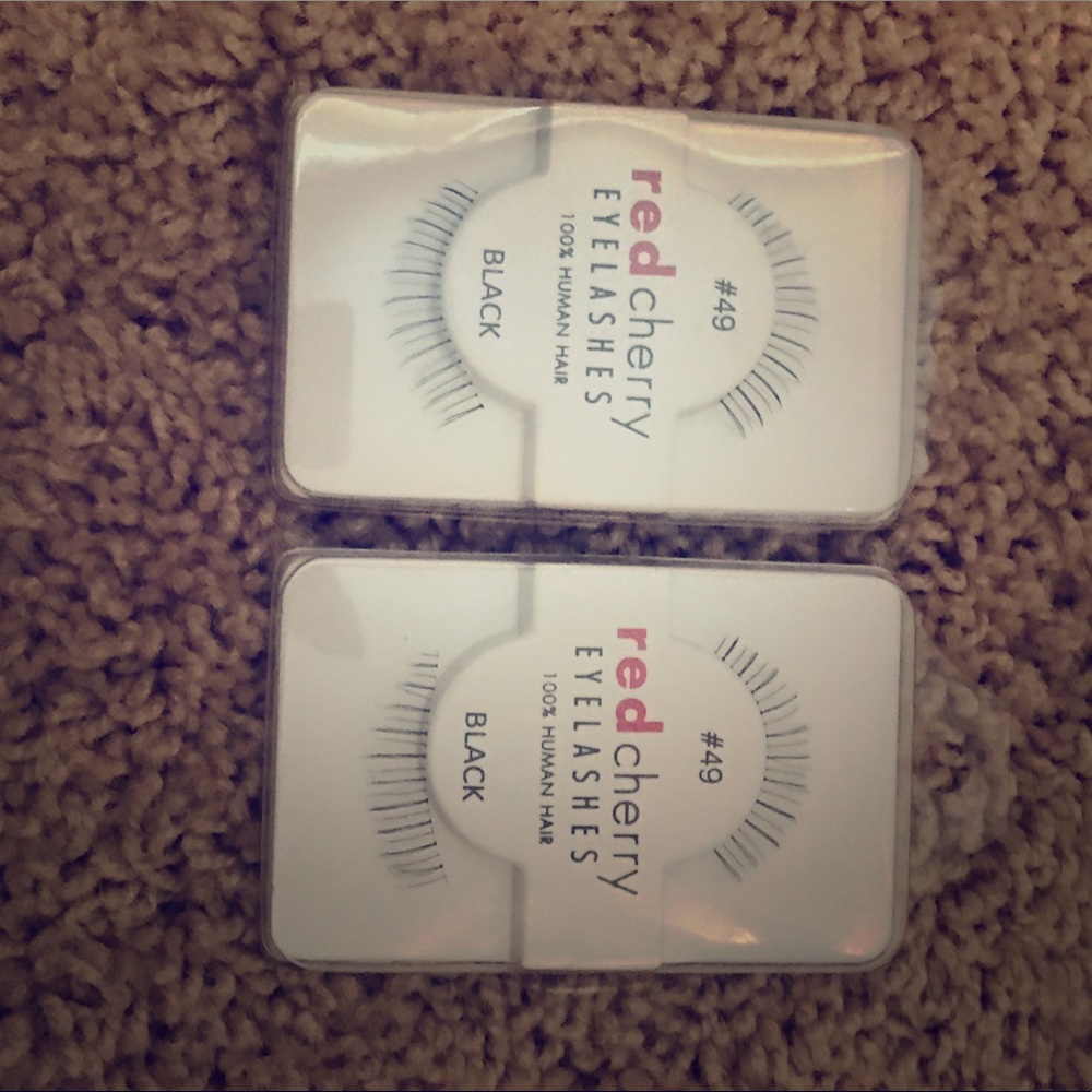 Red Cherry Lashes Bottom